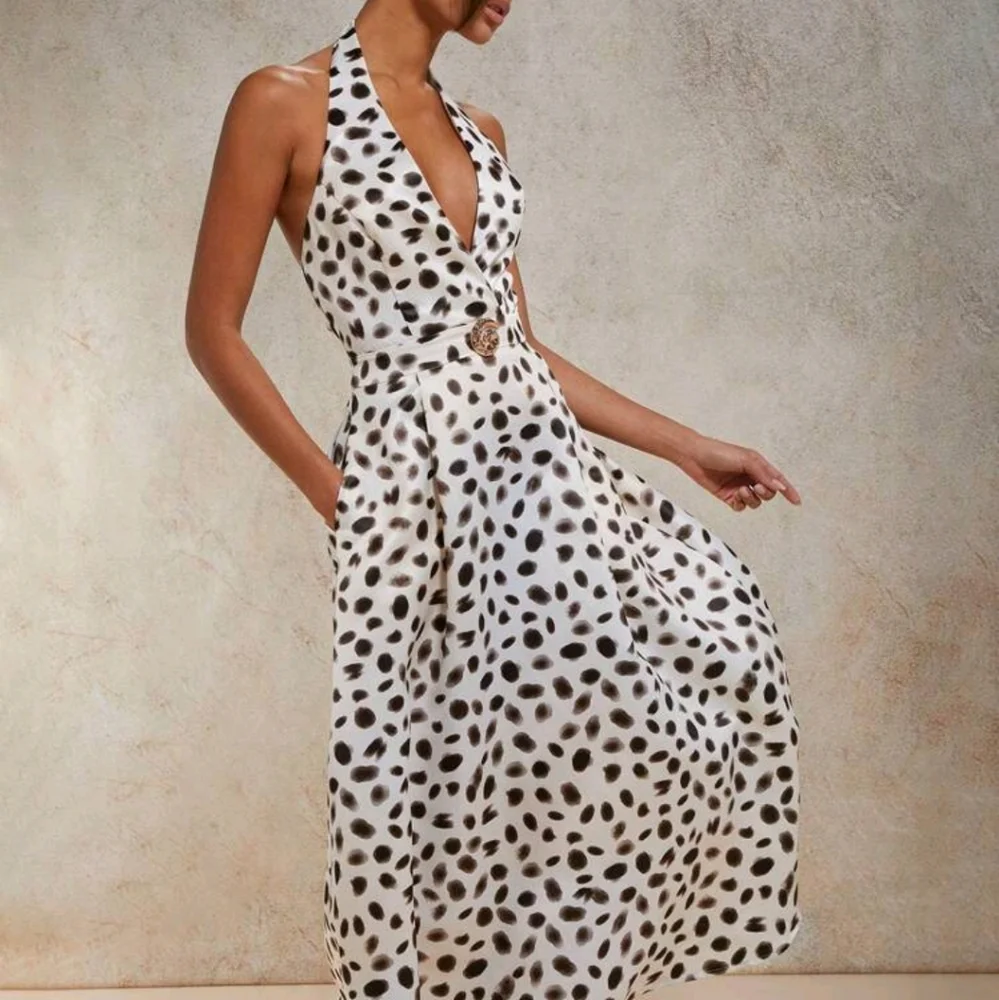 Women's Fashion Backless Halter Neck Full Print Dress For Summer - Picture 4 of 7